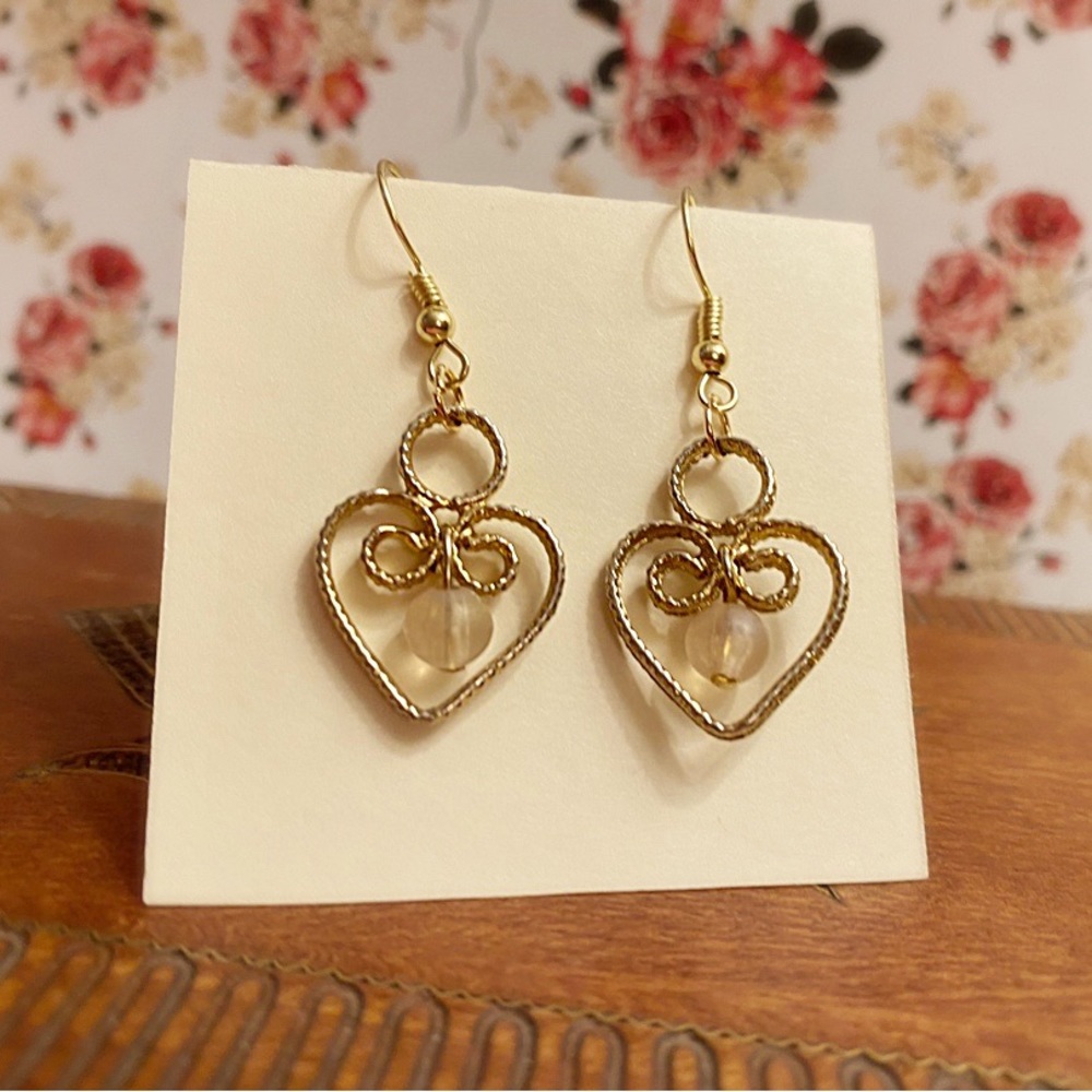 Gold Tone And Rose Color Bead Earrings